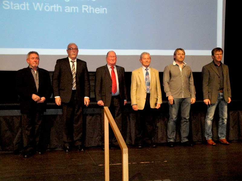 Konrad Nicola, 3. von rechts, bei der Ehrung Neujahrsempfang der Stadt Wörth am Rhein