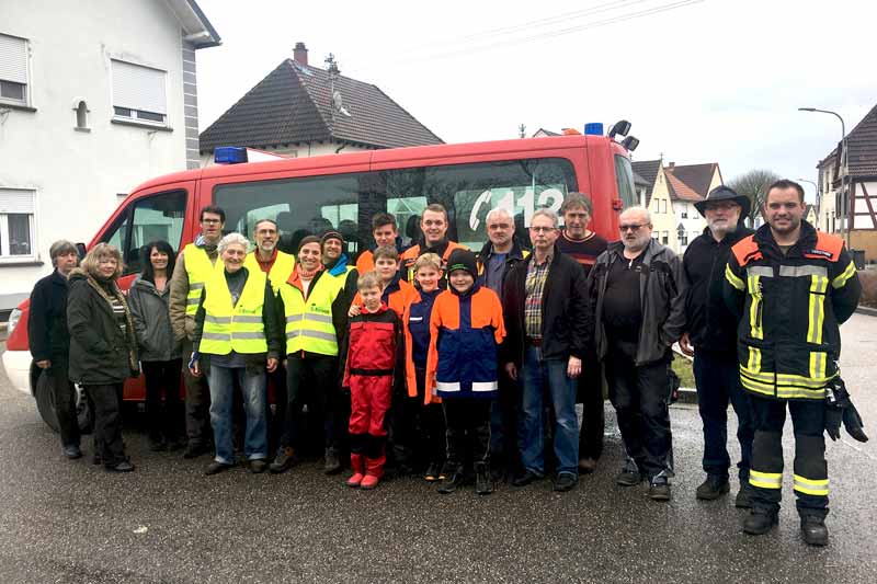 Helfer bei der "Aktion Saubere Landschaft"