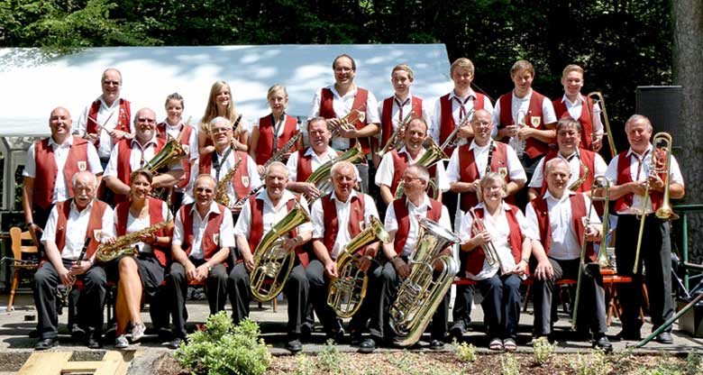 Musikverein "Bienwaldkapelle" Büchelberg zusammen mit Musikverein "Lyra" Freckenfeld